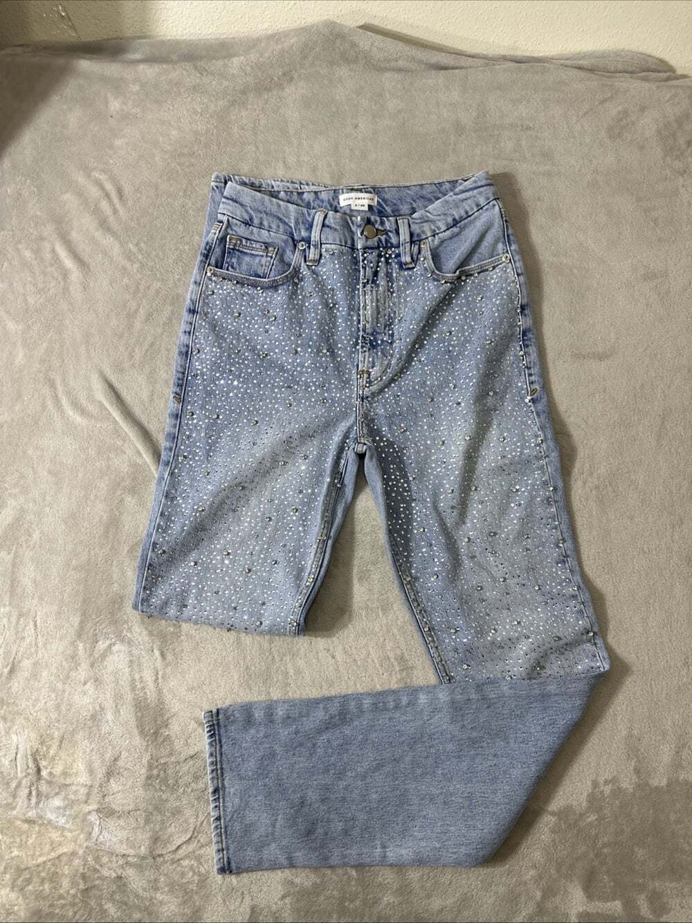 Good American Crystal Embellished Straight Leg Jeans Women’s 26 Light Wash